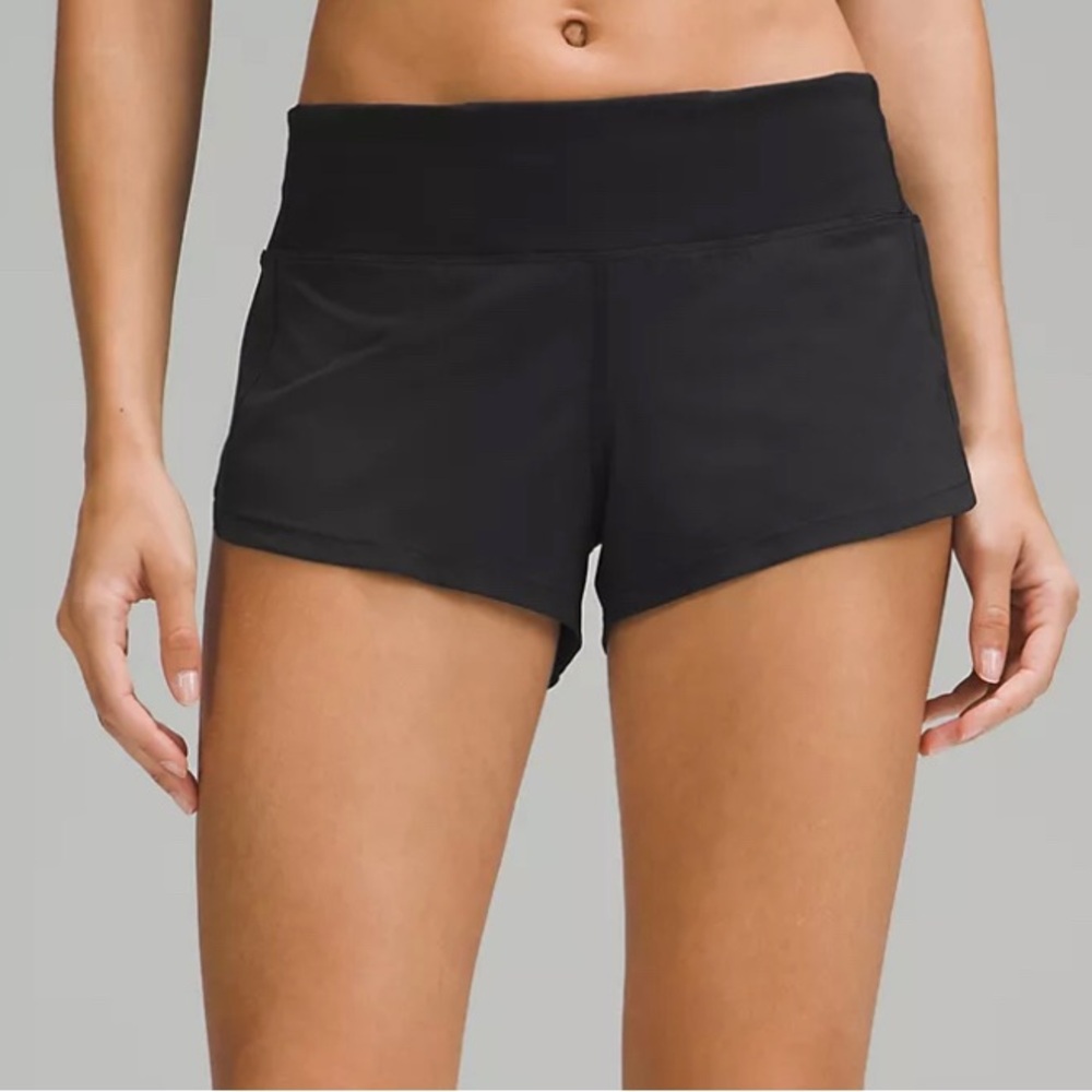 Lululemon Speed Up Low Rise Lined Shorts 2.5” Size 2 Reg